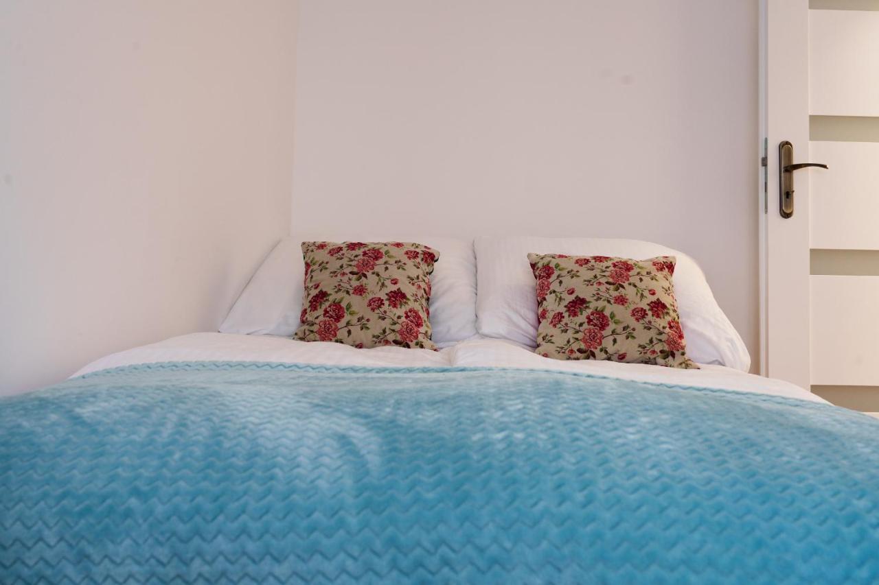 Apartament Pod Swierkiem - Pet Friendly - 2 Osobne Pokoje Dla Max 5 Osob - Space Apart Jelení Hora Exteriér fotografie